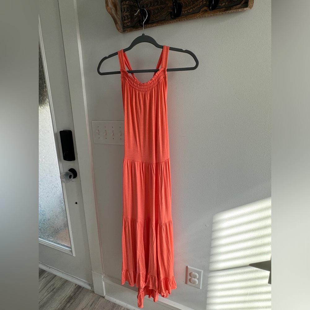 NWT Willow Beautiful Stretchy Summer Dress in Coral Orange  SIZE M
